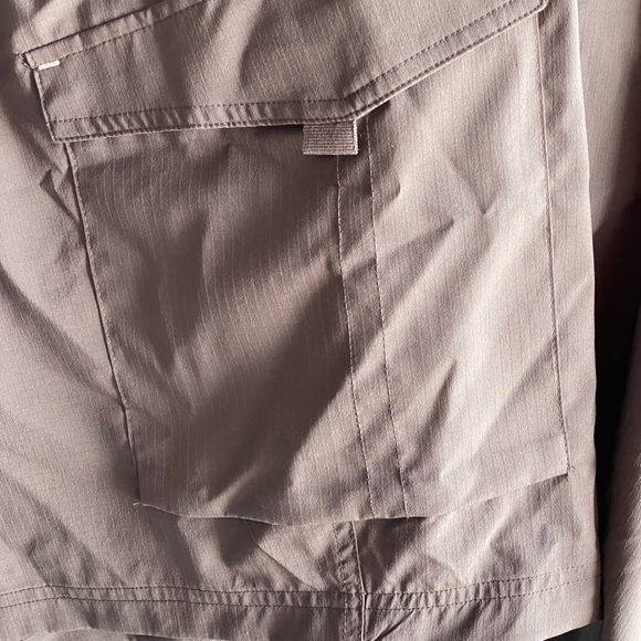 NWOT REEBOK SHORTS SIZE 5 XL - Picture 3 of 5